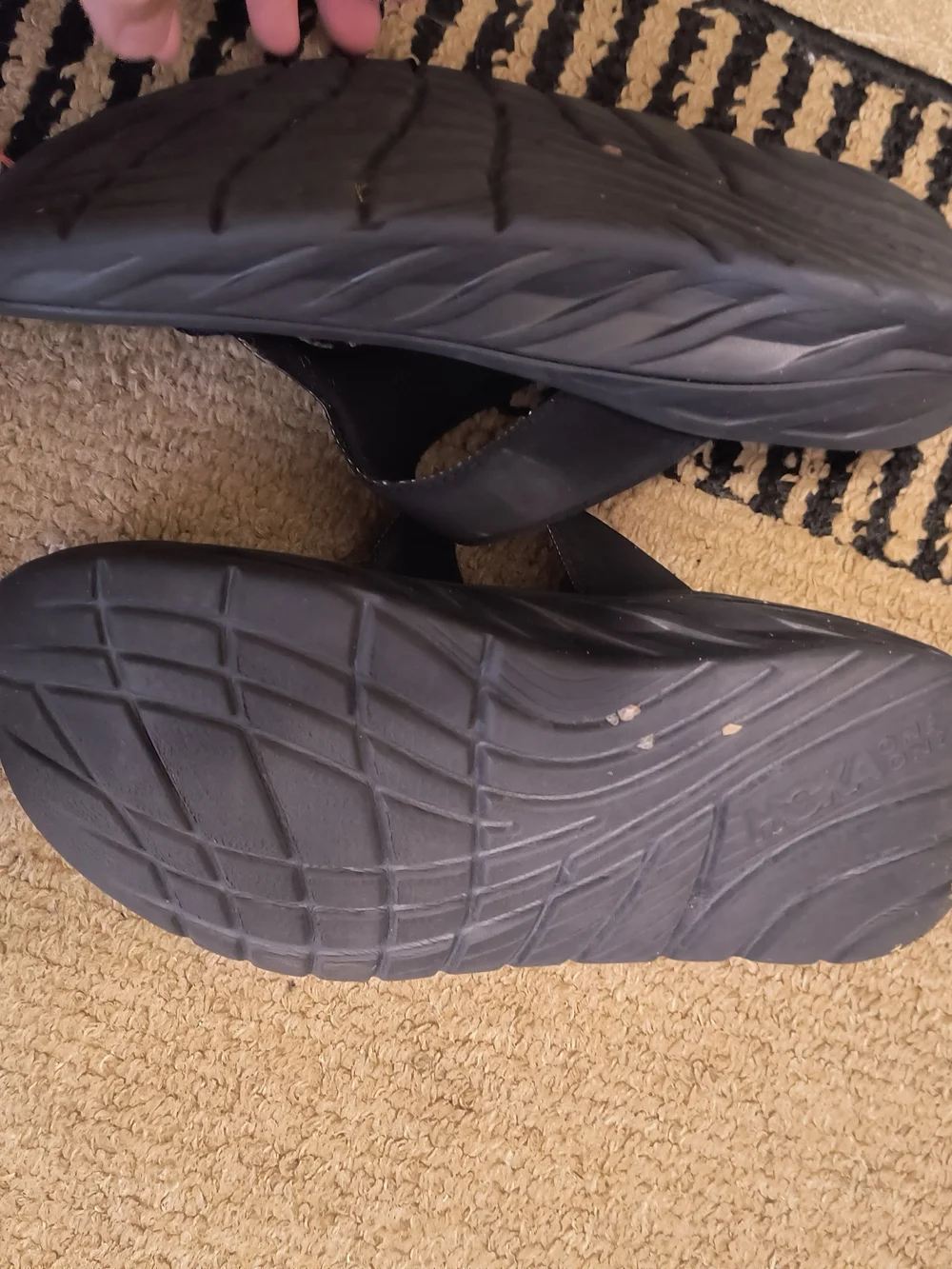 Hoka W10/M8 Black Recovery Flip Flop Sandals - Comfort Footbed